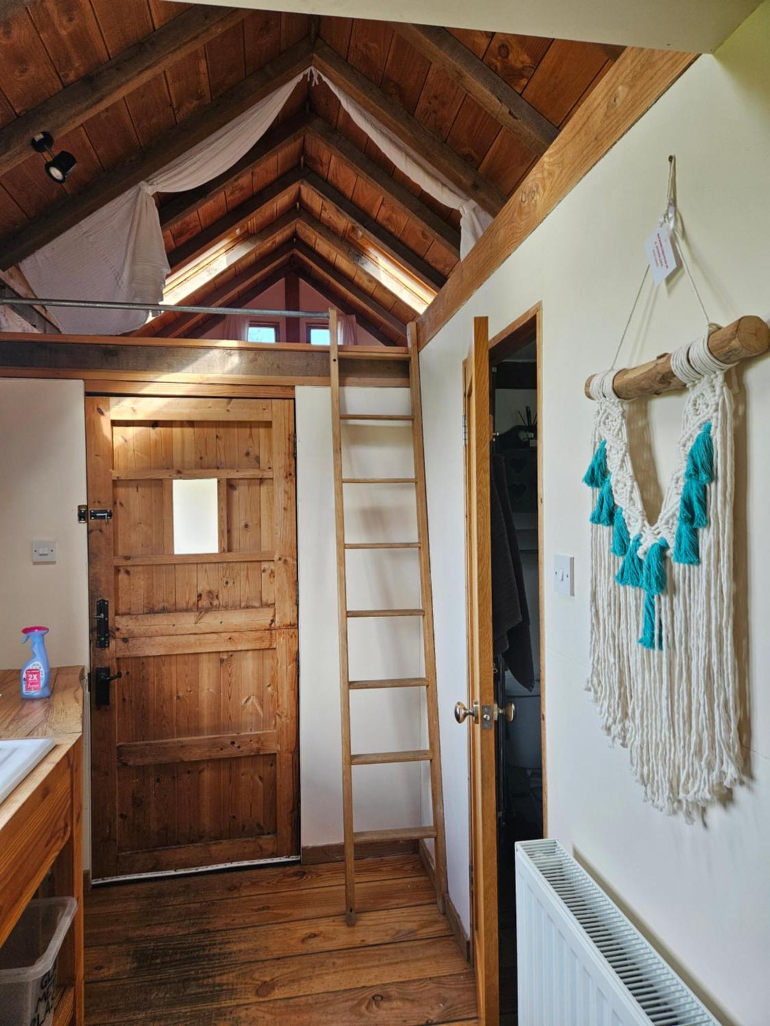 Log Cabin At The Old Summer Dairy Glastonbury 萨默顿 外观 照片